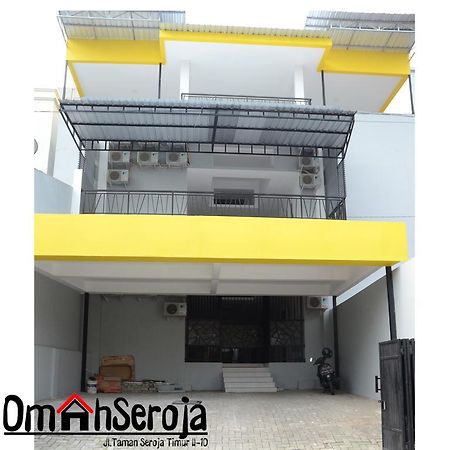 Omah Seroja Semarang Exterior photo